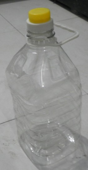 4.5L花（huā）生油塑料桶